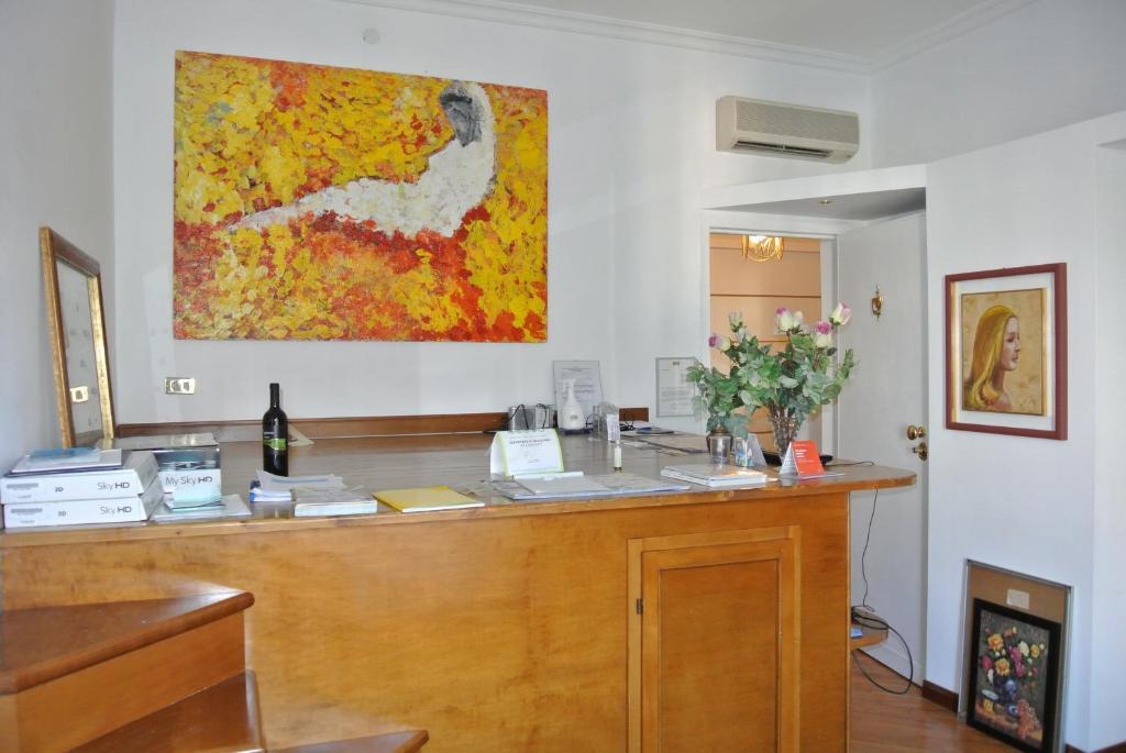 Hotel Le Petit Real à Rome Extérieur photo